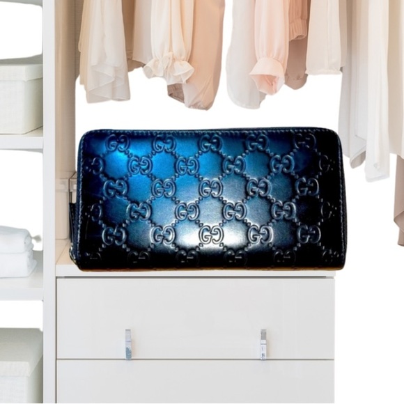 Gucci Guccissima Interlocking Leather Zip Around Wallet, Black - Picture 2 of 12